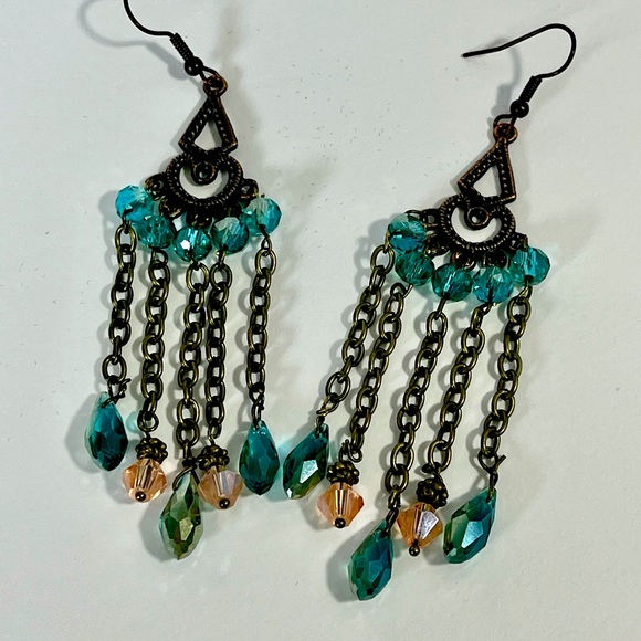 Earrings - Picture 1 of 2